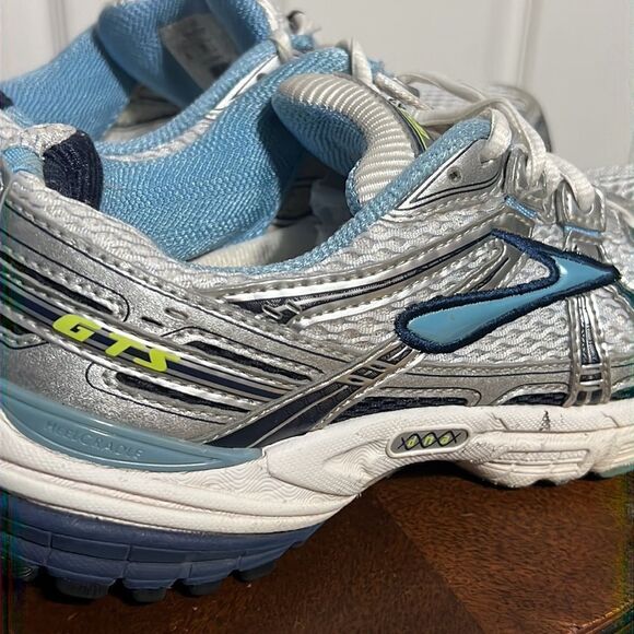 🔥🔥 Brooks Adrenaline GTS 11th Running Training Shoes great condition Sz 8 (B) - Picture 5 of 9